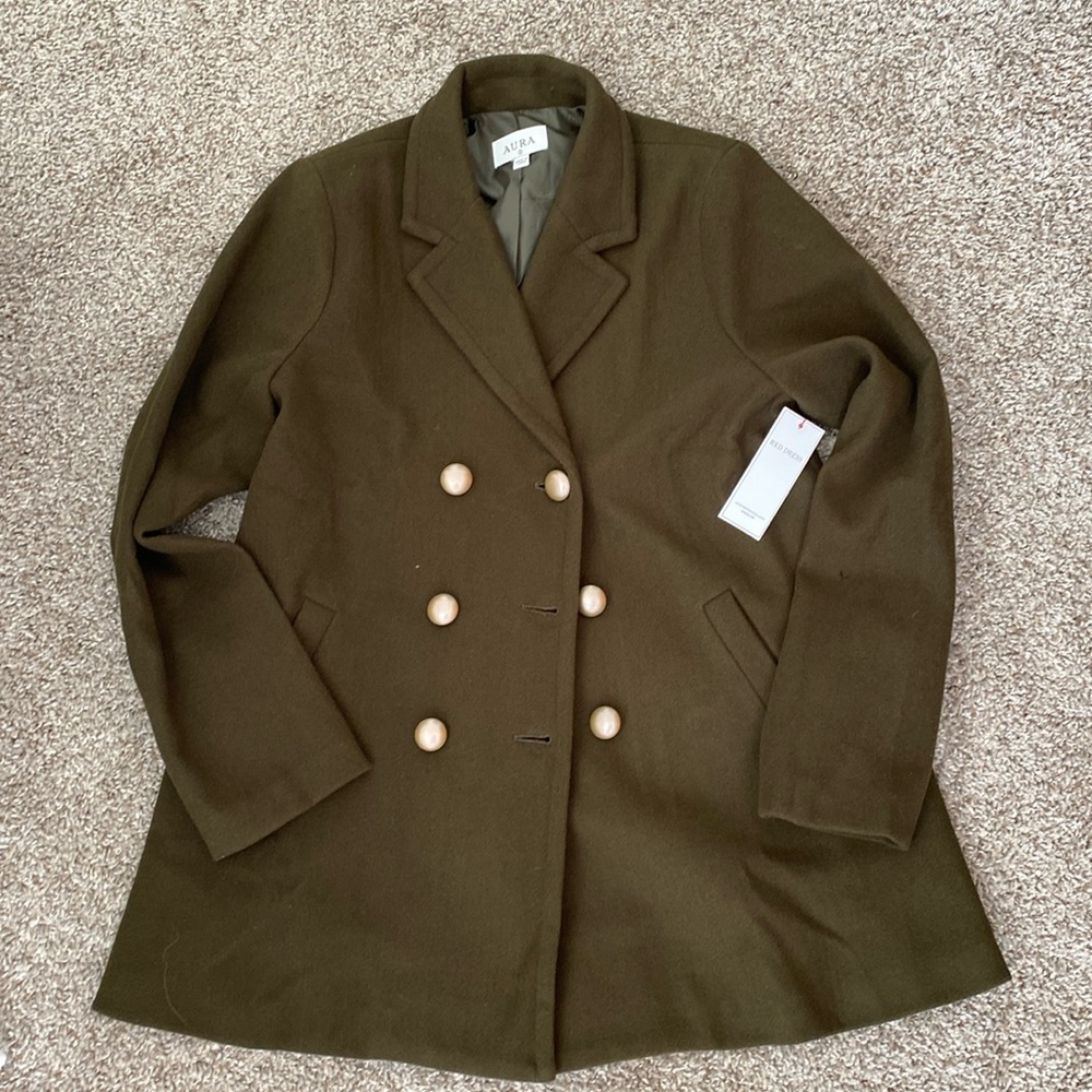 Olive fashion coat for fall and winter